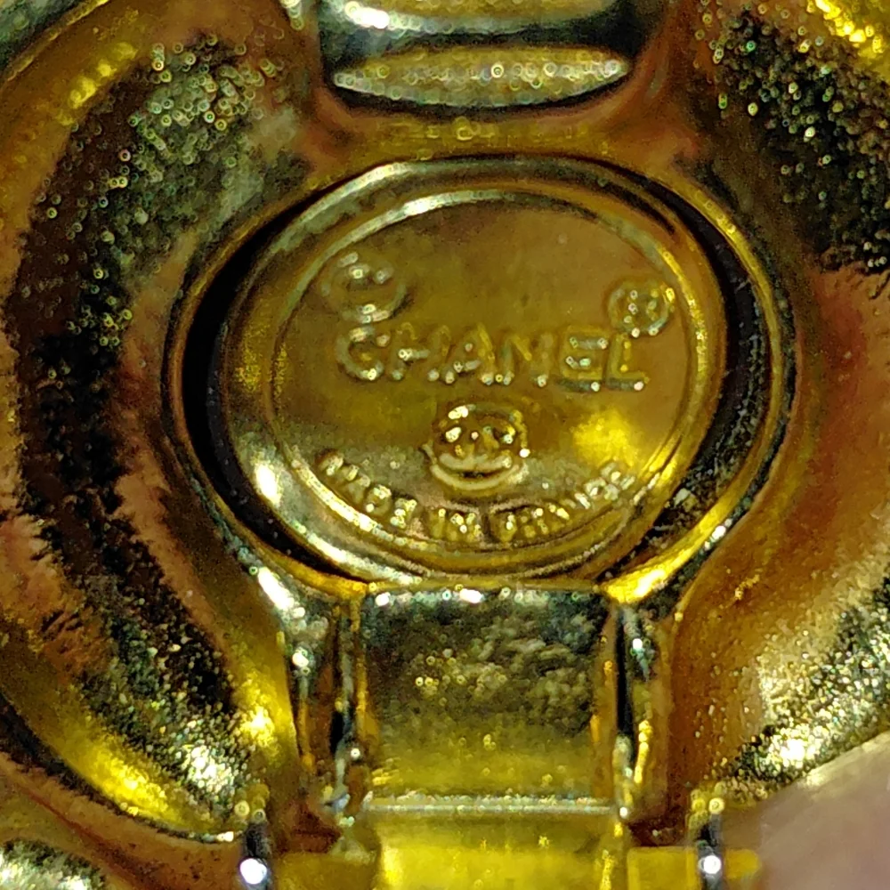 Chanel Vintage Gold plated Red  Gripoix Earrings EVC!